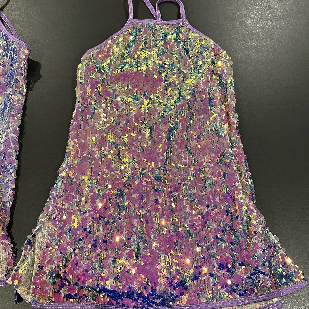 Purple/Lavender Sequins Childrens Size Large jazz Dance Costume